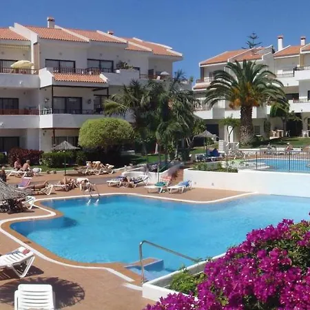 Two Bedrooms, Pool, Beach In Los Cristianos Apartman